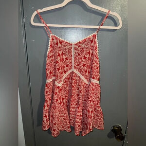 XHILARATION sz Small red and white spaghetti strapped top